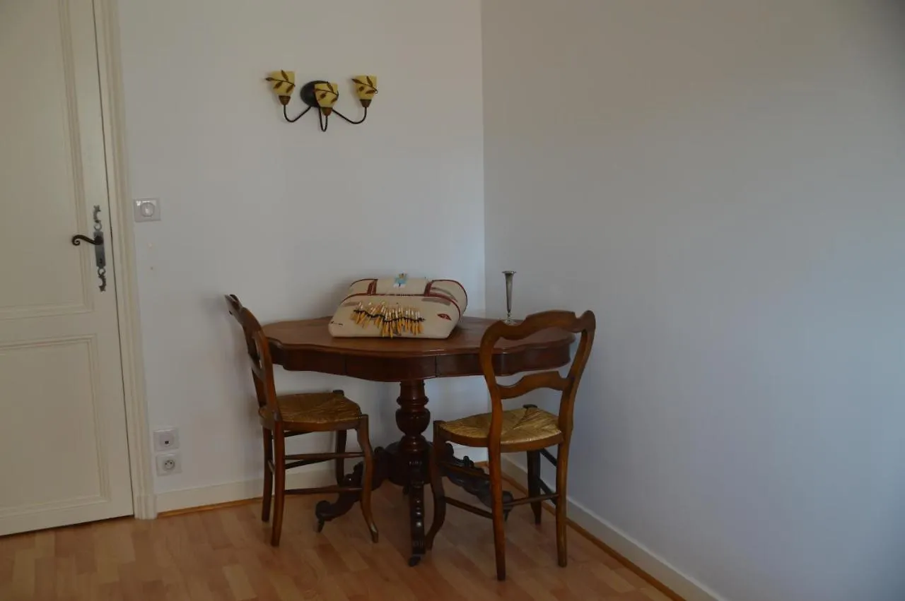 Bed & Breakfast Maison Au Loup: 16th Century Hotel in Old Town Le Puy France