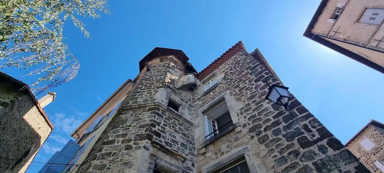 Bed & Breakfast Maison Au Loup: 16th Century Hotel in Old Town Le Puy