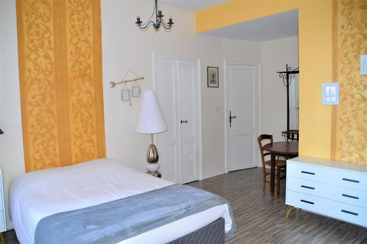Maison Au Loup: 16th Century Hotel in Old Town Le Puy Bed & Breakfast Le Puy-en-Velay