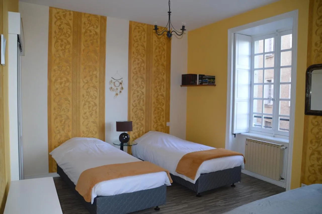 Bed & Breakfast Maison Au Loup: 16th Century Hotel in Old Town Le Puy France